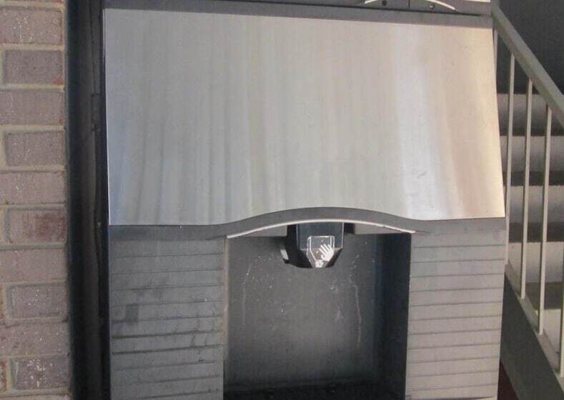 מוטל Budgetel Inn & Suites