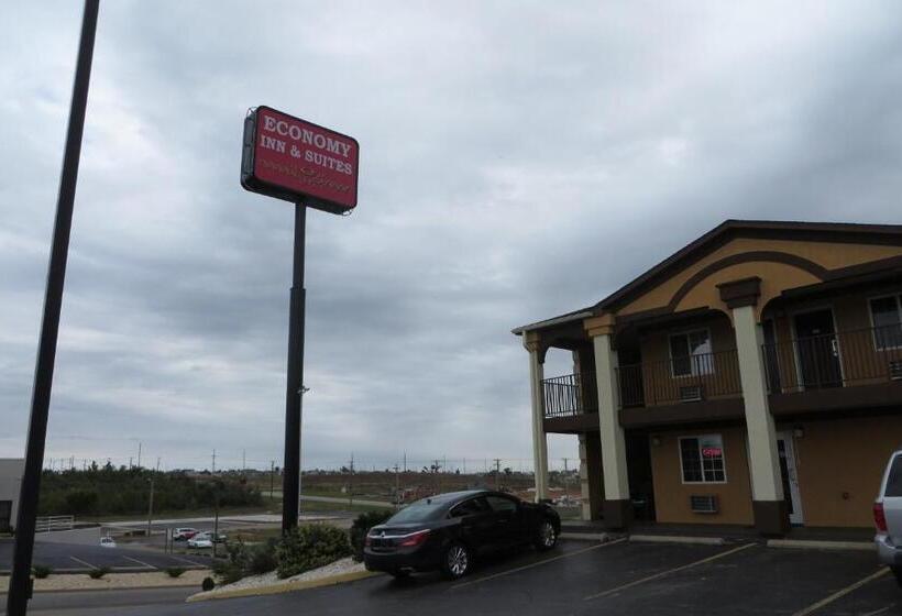 فندق على الطريق Economy Inn & Suites