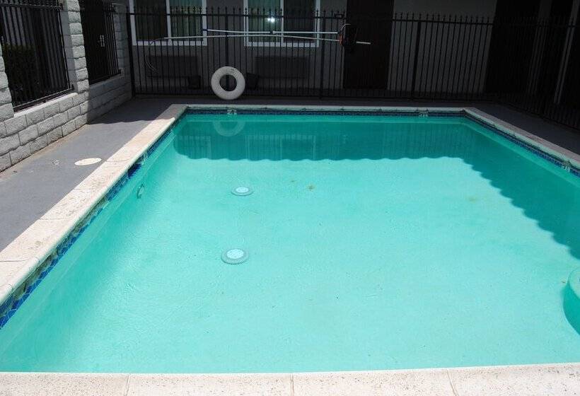 汽车旅馆  La Puente Inn