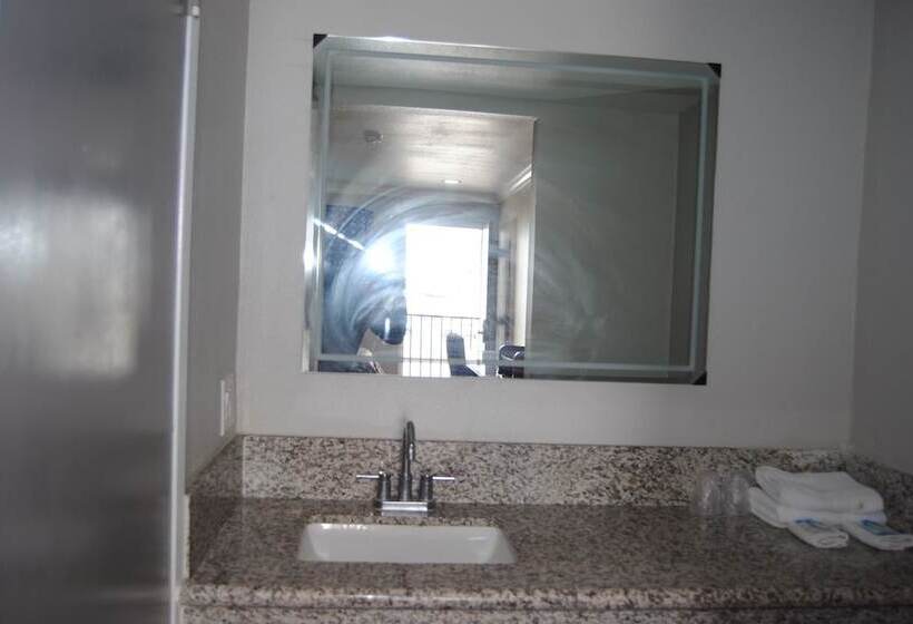 汽车旅馆  La Puente Inn