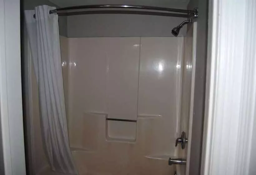 モーテル La Puente Inn