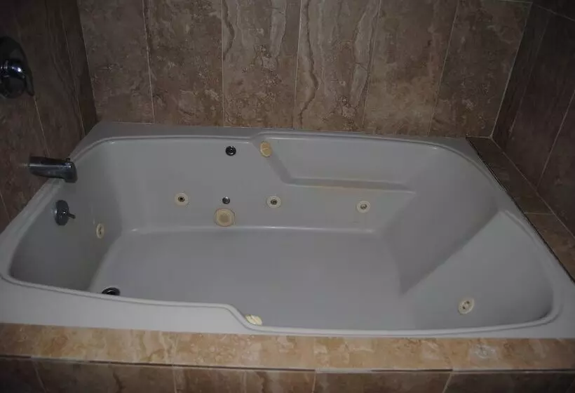 モーテル La Puente Inn