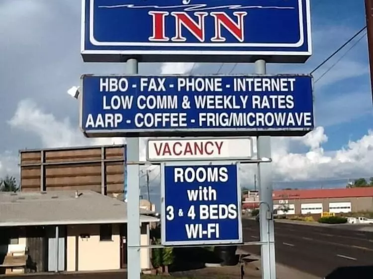 モーテル Snowy River Inn