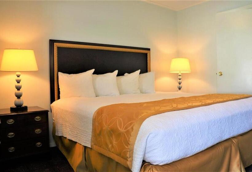 مُتل Heritage Of Lake George