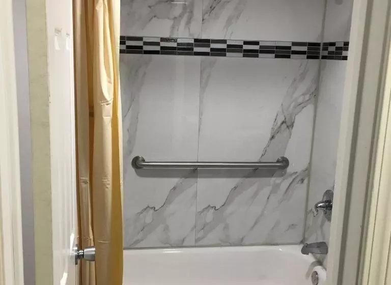 モーテル Travel Inn & Suites