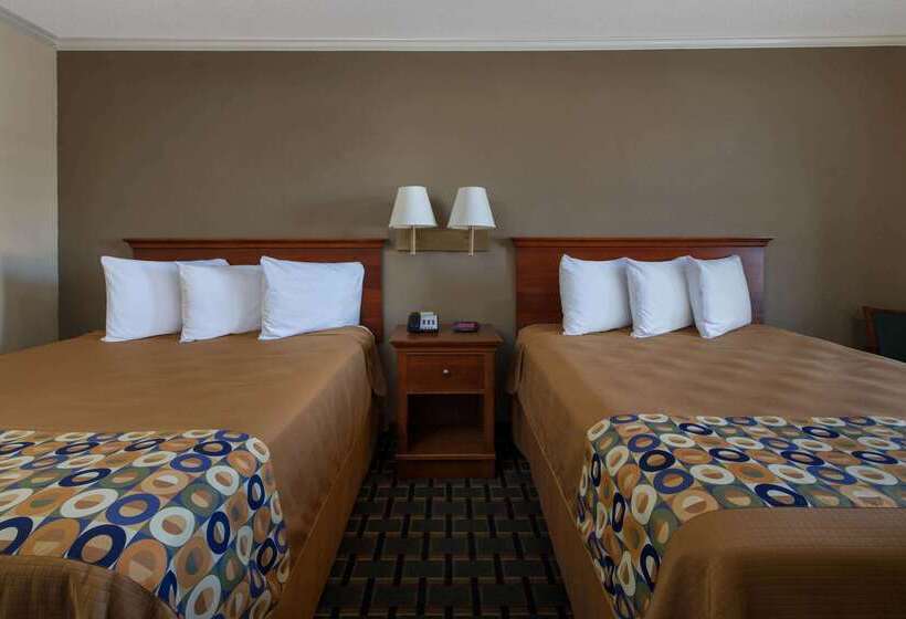 モーテル Travelodge By Wyndham Orangeburg