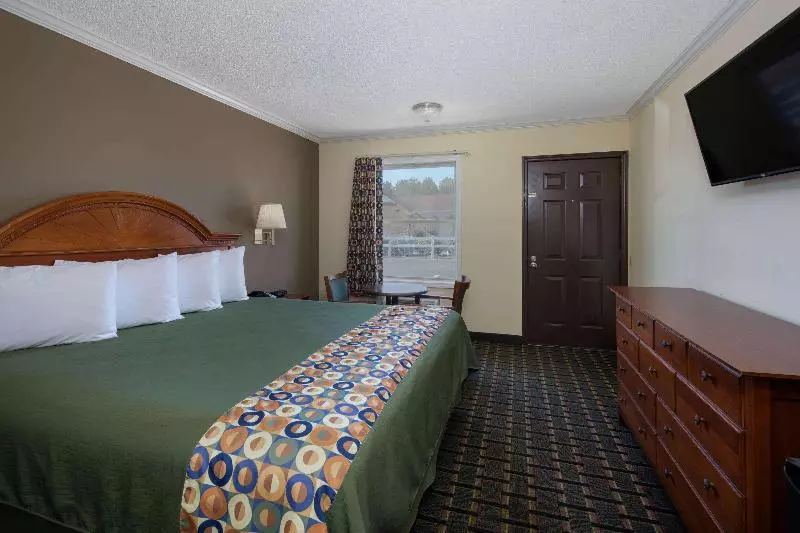 モーテル Travelodge By Wyndham Orangeburg