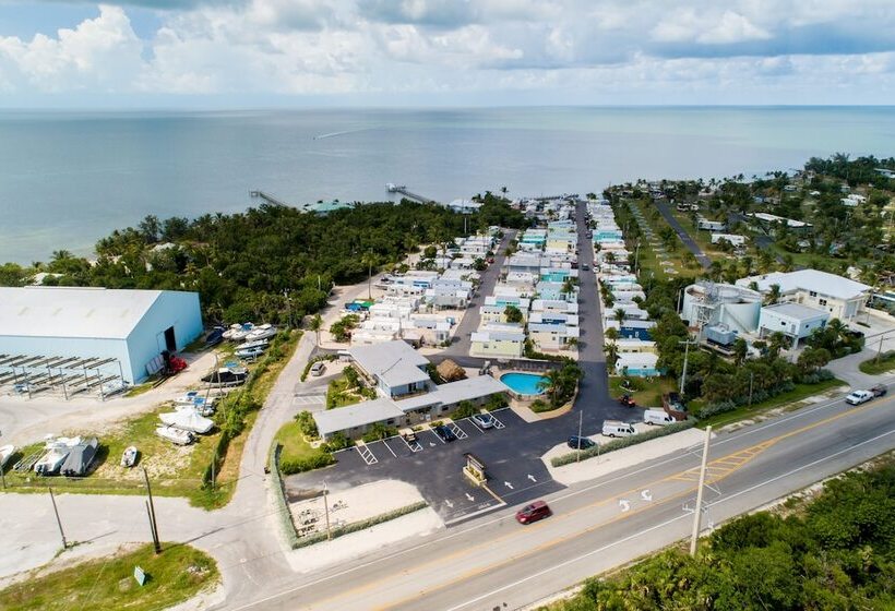 مُتل Sun Outdoors Marathon