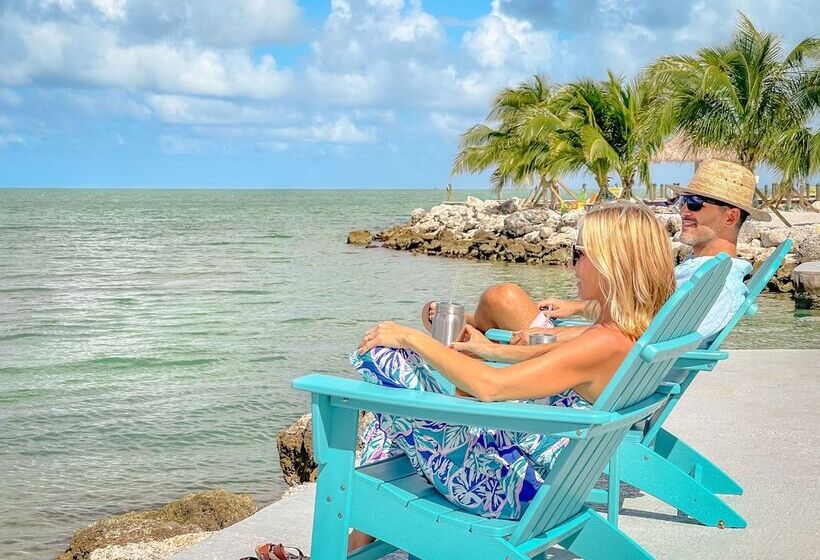 مُتل Sun Outdoors Marathon