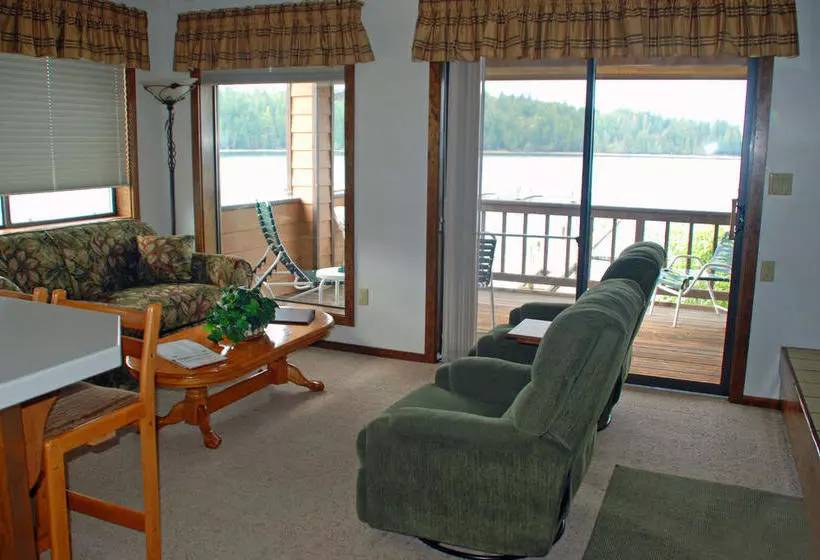 Pend Oreille Shores Resort