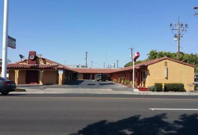 Slumber Motel