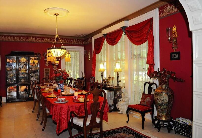 A Walk In The Woods Bed And Breakfast