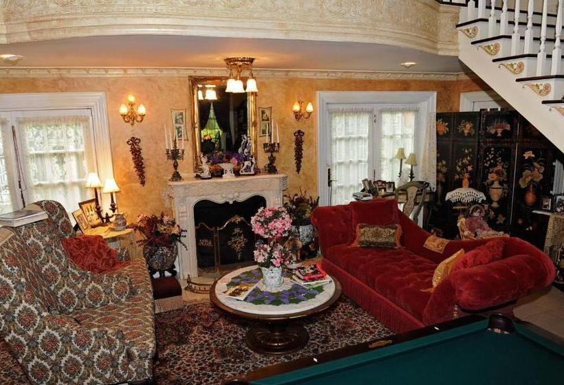 A Walk In The Woods Bed And Breakfast