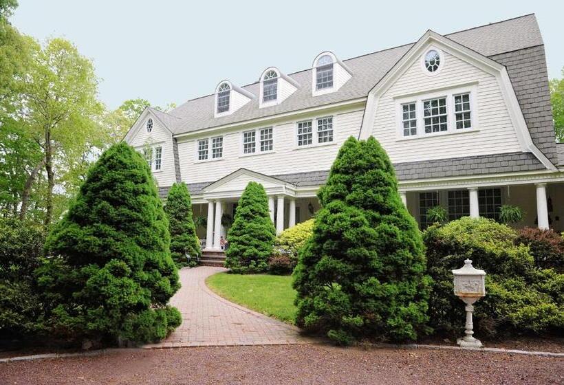 A Walk In The Woods Bed And Breakfast