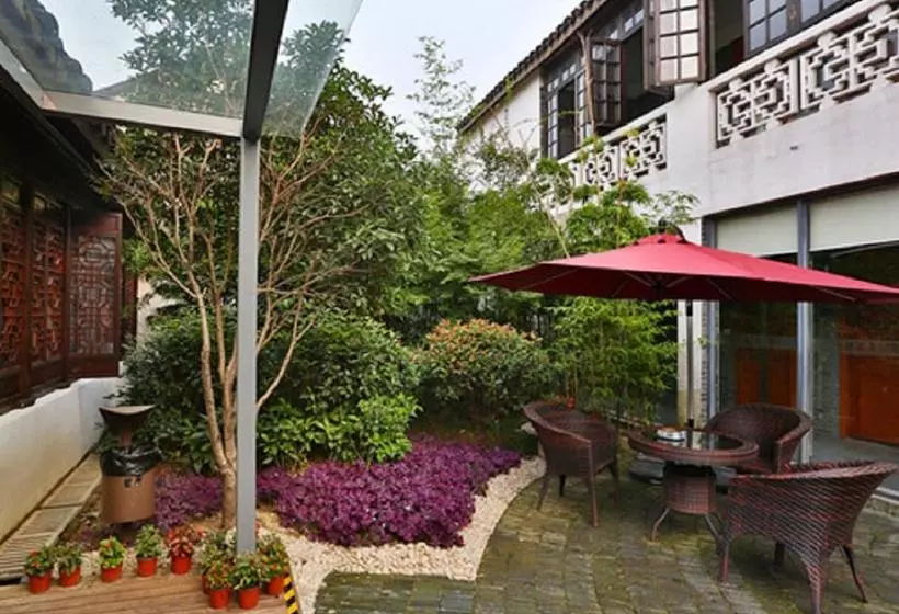 Retkeilymaja Changzhou South Spring And North Autumn Inn