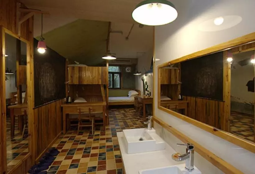 Retkeilymaja Changzhou South Spring And North Autumn Inn