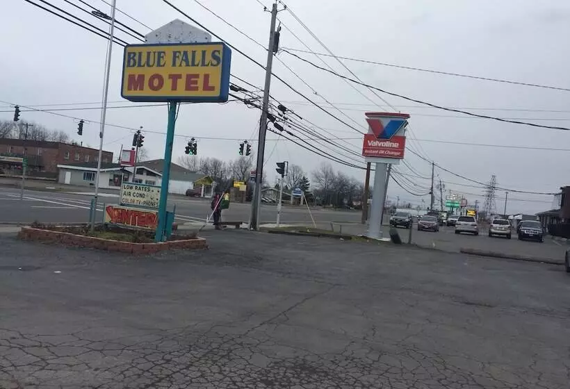 Blue Falls Motel