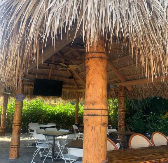 Buffalo Chip's Ranch House Motel