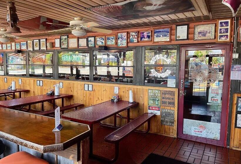 Buffalo Chip's Ranch House Motel