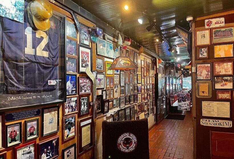 Buffalo Chip's Ranch House Motel