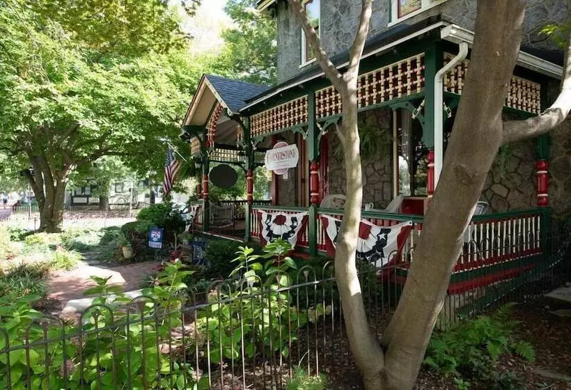 Cornerstone Bed And Breakfast