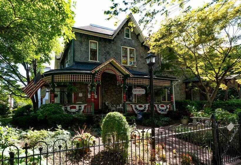 Cornerstone Bed And Breakfast