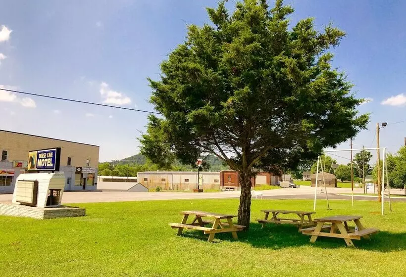 Horse Cave Motel