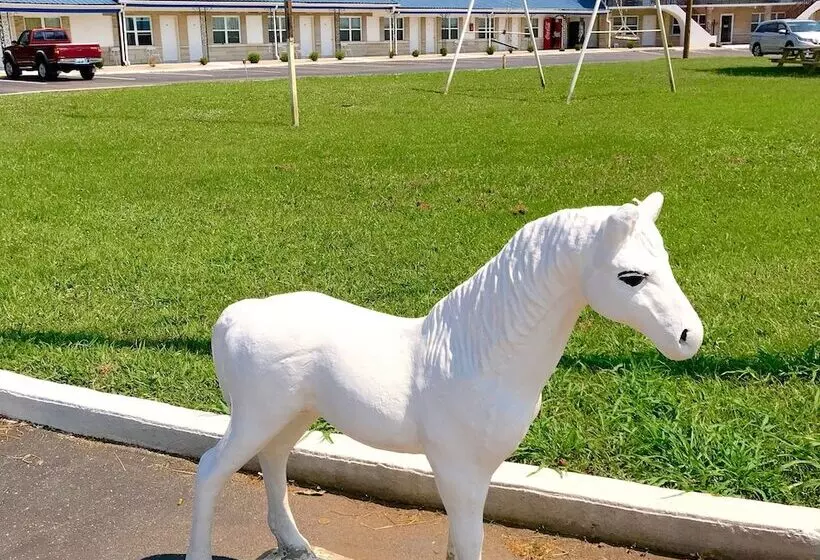 Horse Cave Motel