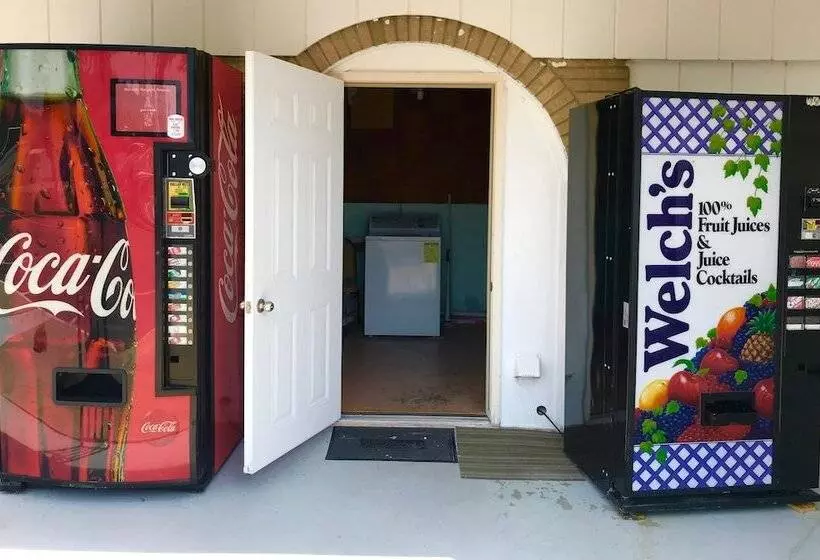 Horse Cave Motel
