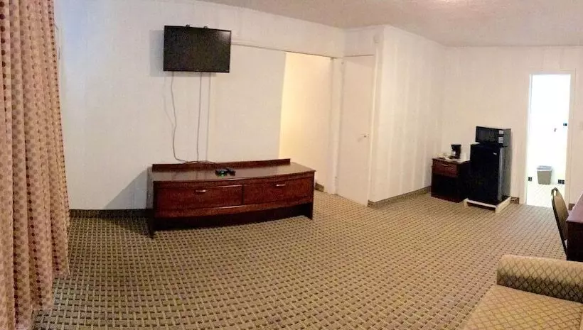 Horse Cave Motel