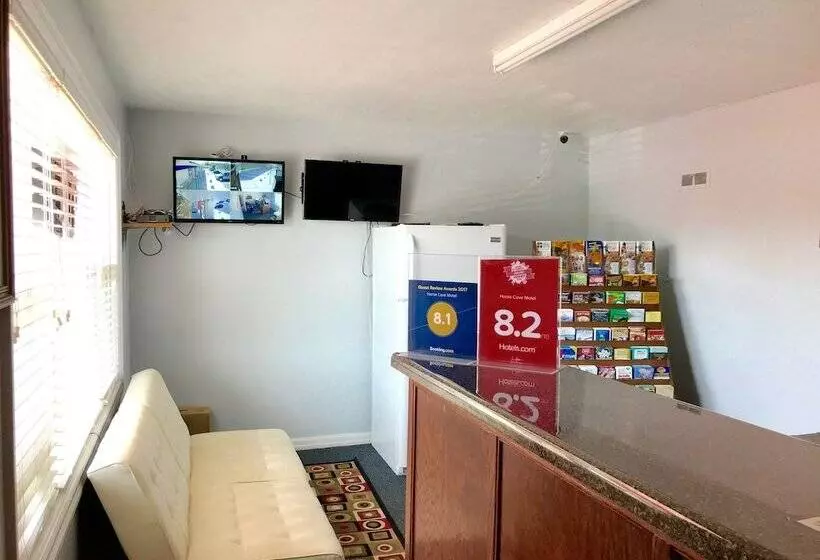 Horse Cave Motel