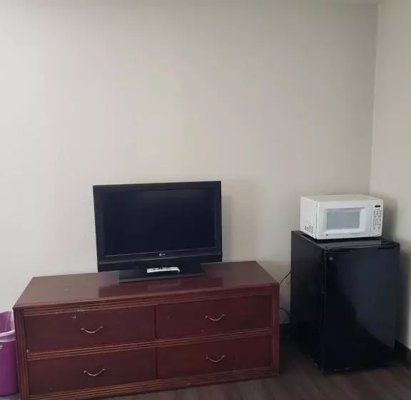 Hotelli Classic Inn And Suites