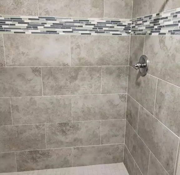 Hotelli Classic Inn And Suites
