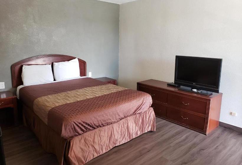 Отель Classic Inn And Suites