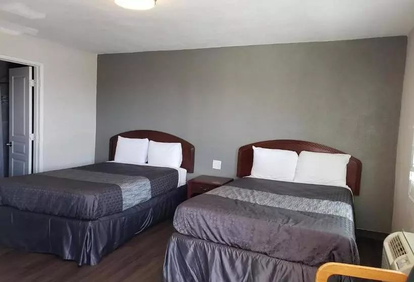 Hotelli Classic Inn And Suites