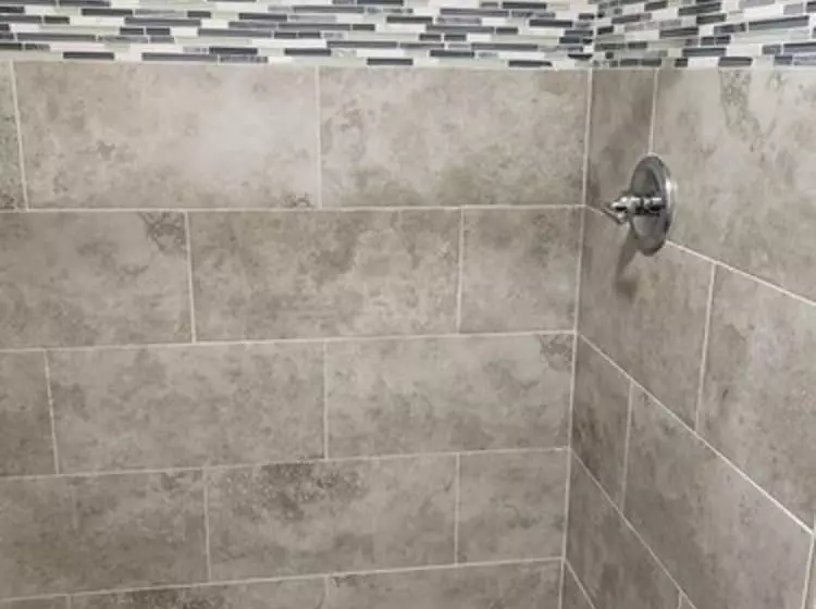 Hotelli Classic Inn And Suites