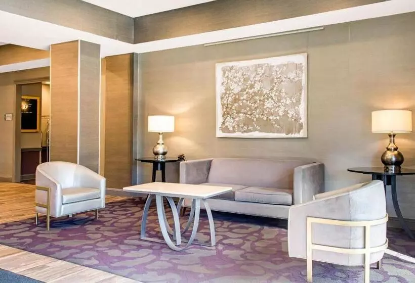Hotelli Comfort Inn Largo Washington Dc East
