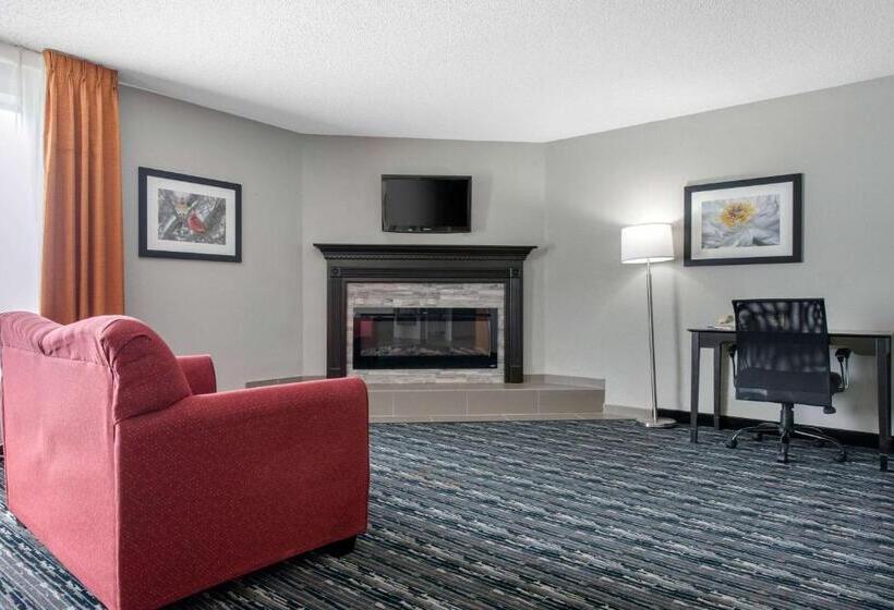 ホテル Quality Inn & Suites Brownsburg Indianapolis West