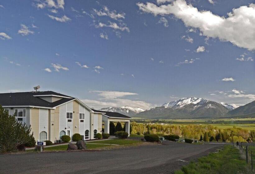 בית מלון כפרי Surestay Plus By Best Western Enterprise