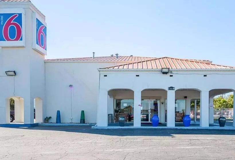 Motel 6 Round Rock, Tx