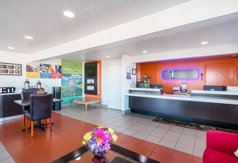 Motel 6 Round Rock, Tx