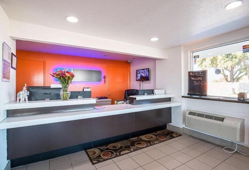 Motel 6 Round Rock, Tx