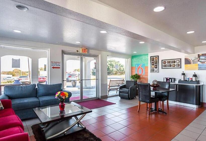Motel 6 Round Rock, Tx