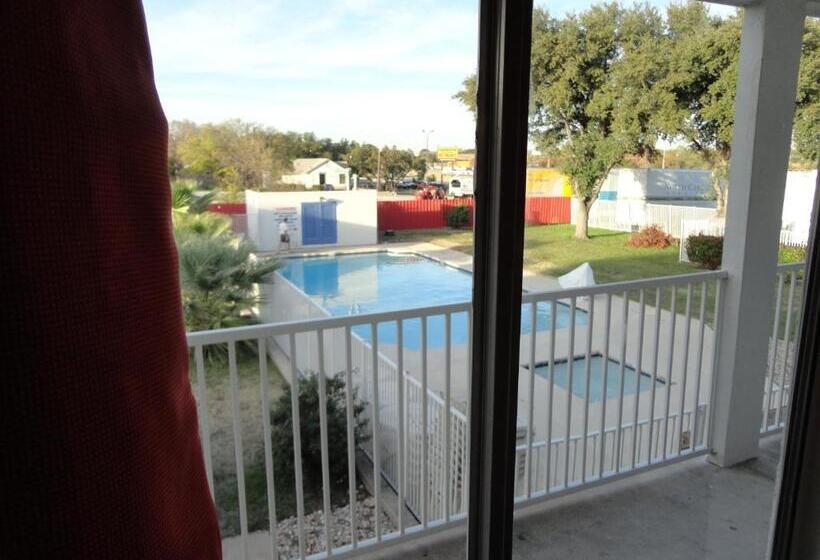 Motel 6 Round Rock, Tx