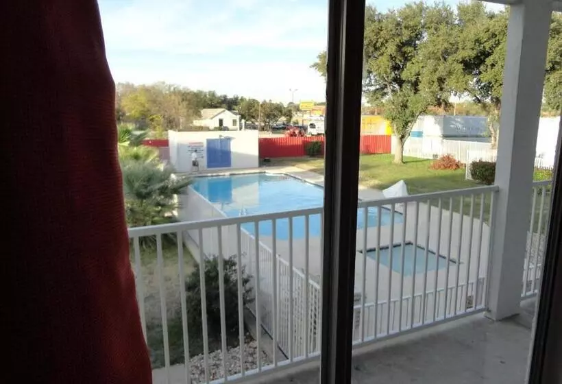 Motel 6 Round Rock, Tx