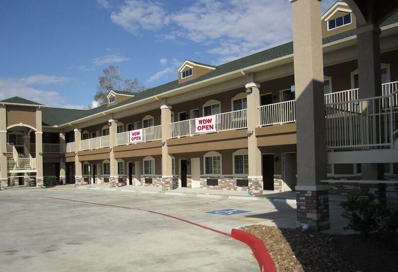 فندق على الطريق Highlands Suites