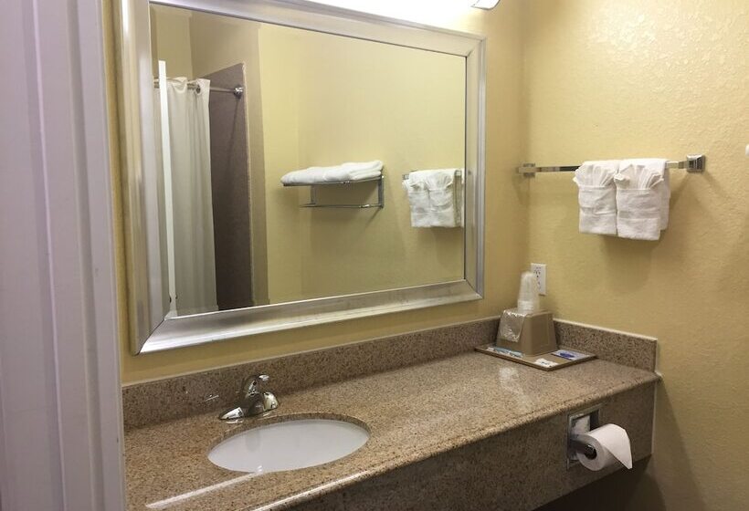 فندق على الطريق Highlands Suites