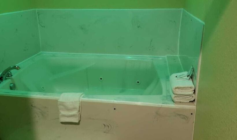 فندق على الطريق Highlands Suites