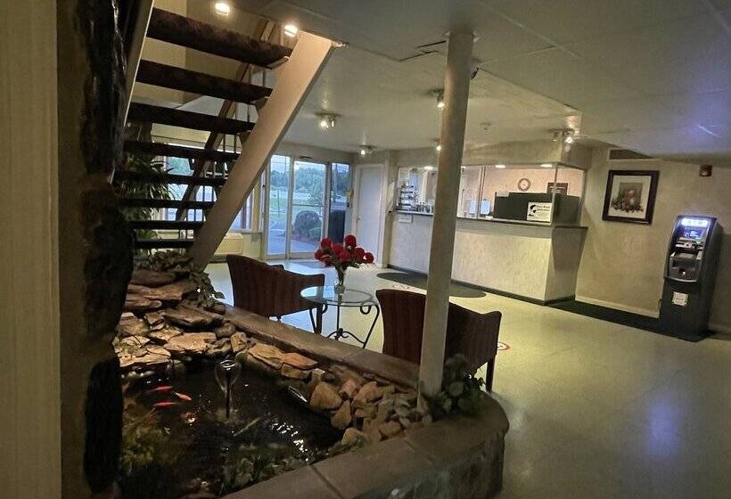 汽车旅馆 The Wayne Inn