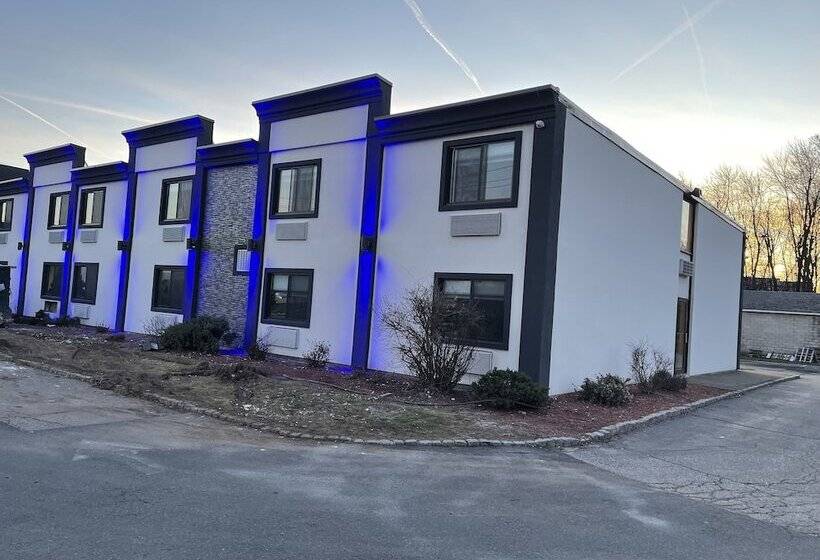 汽车旅馆 The Wayne Inn